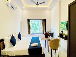 Hotel URS Palace