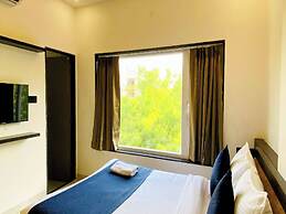 Hotel URS Palace