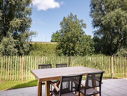 Villa by Lake Veere With Sauna