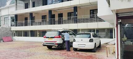 Hotel SNR Grand