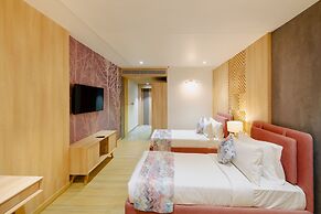 Signature Hotel