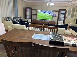 Alida Home