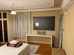 Alida Home