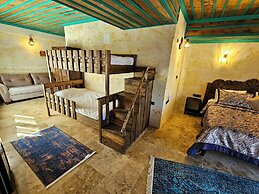 Abra Stone House