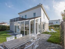 Holiday Home w/ Sauna Near Beach