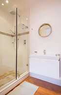 Number 5 Guesthouse