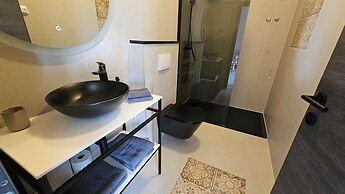 Apartments with Shared Pool Casa Bianca