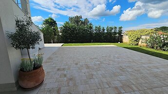 Apartments with Shared Pool Casa Bianca