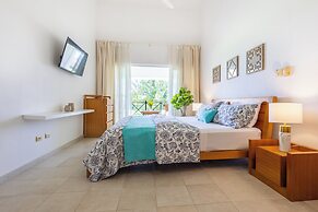 Family Elite Golf Vacations in Cocotal