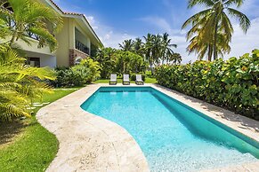 Family Elite Golf Vacations in Cocotal