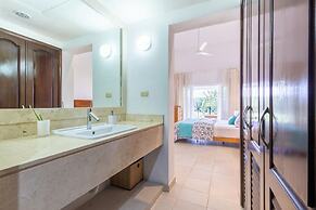 Family Elite Golf Vacations in Cocotal