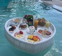 Milele beach resort