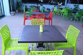 Hotel Girnar