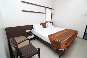 Hotel Girnar
