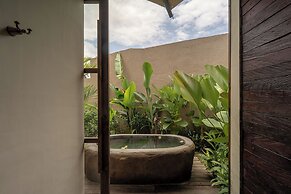 Ubud Mas Glamping Luxury Tent