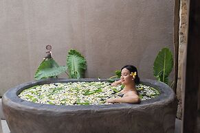 Ubud Mas Glamping Luxury Tent