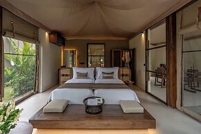 Ubud Mas Glamping Luxury Tent