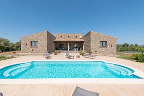 Bellpuig - Villa With Private Pool In Arta