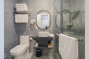 Nature Hotel - Le Hong Phong