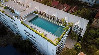 Sky Park Condotel & Residence