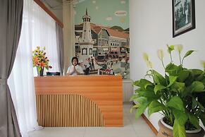 Hotel Radyoharto