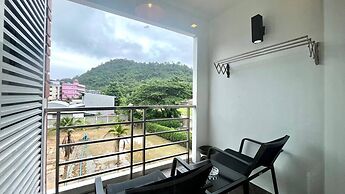 6-49 - 1 Bdr Condo With Balcony and Shared Pool