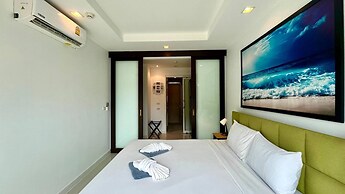 6-49 - 1 Bdr Condo With Balcony and Shared Pool