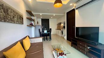 6-49 - 1 Bdr Condo With Balcony and Shared Pool
