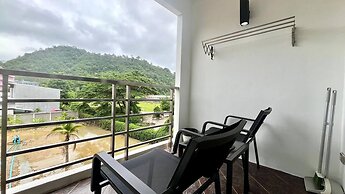 6-49 - 1 Bdr Condo With Balcony and Shared Pool