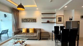 6-49 - 1 Bdr Condo With Balcony and Shared Pool