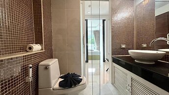 6-49 - 1 Bdr Condo With Balcony and Shared Pool