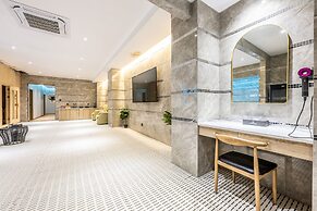 Bole Jing Pin Hotel