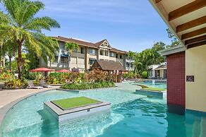 Reef Apartment Cairns - 4 Pools Resort BBQ