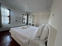 Ayvalık City House