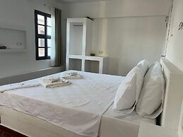 Ayvalık City House