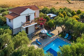 Villa Nineta in Tavronitis