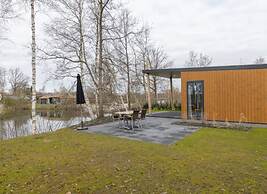 Lakefront Holiday Home