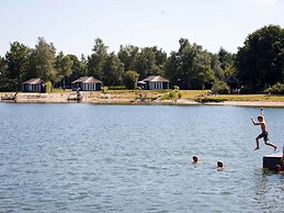 Lakefront Holiday Home