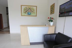 Hotel O Mdh Rooms Summarecon Bekasi