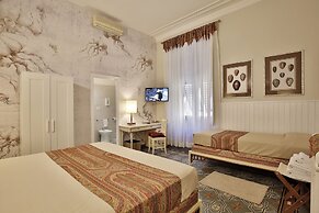 MADAMA GUEST HOUSE