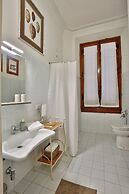 MADAMA GUEST HOUSE