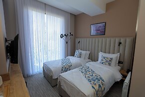 RiverInnHotel