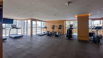 Waves - Elegant 28th Floor Studio in Carson A, Damac Hills