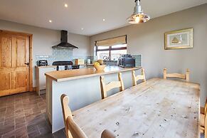 Host Stay The Coach House