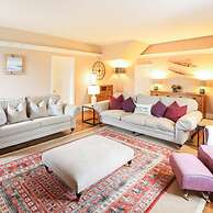 Host Stay Old Reading Room