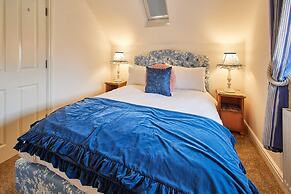Host Stay The Snug