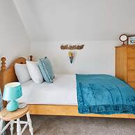 Host Stay The Snug