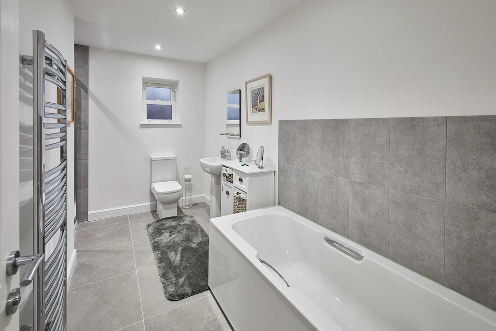 Host Stay Blayshaw House