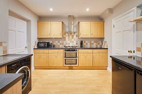Host Stay Esk View