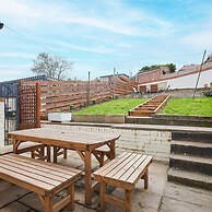 Host Stay Esk View
